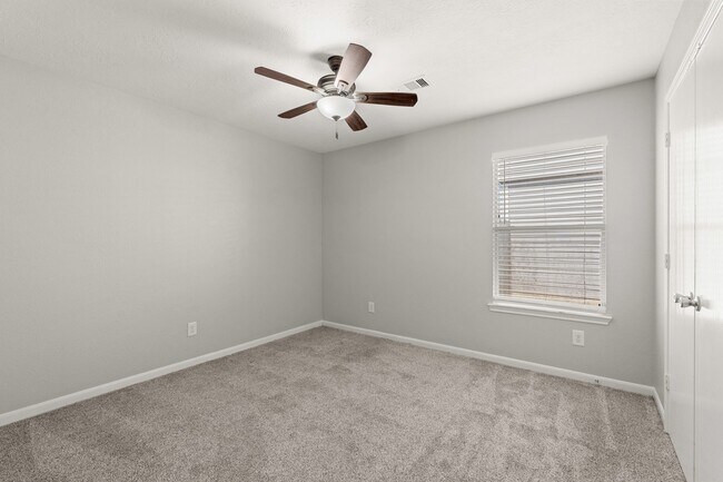 Building Photo - 15403 Harris Canyon Ln