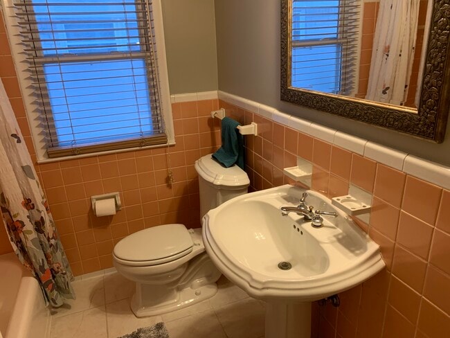 Building Photo - 20524 Fox