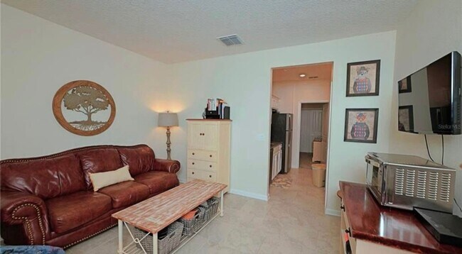 Building Photo - Magnetite Loop