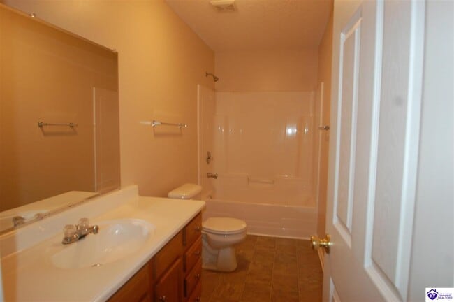 Building Photo - 105 N Osprey Ct