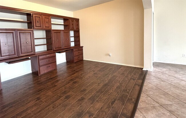 Building Photo - 1707 Magnolia Lake Ln