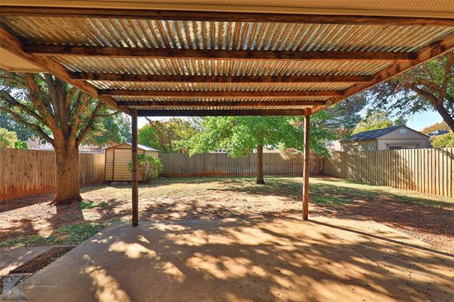 Building Photo - 4025 Inverrary Dr