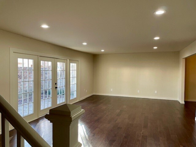 Building Photo - 1913 Stoney Brook Dr