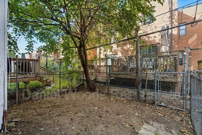 Building Photo - 6227 Addison St