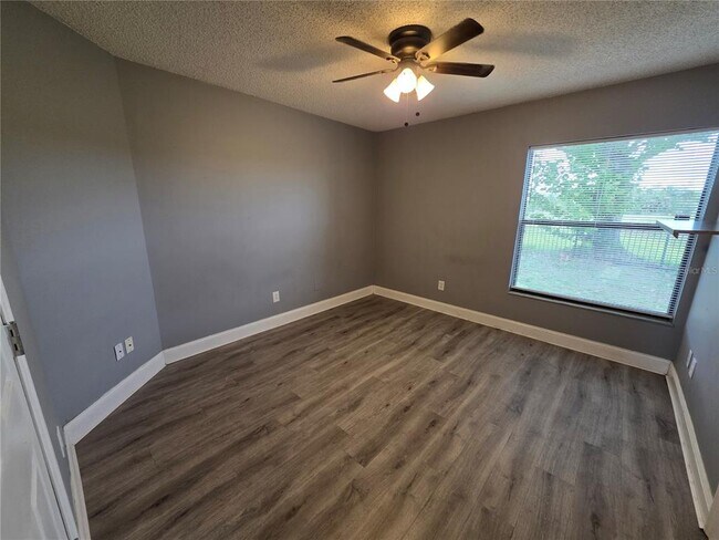 Building Photo - 2371 Piedmont Lakes Blvd