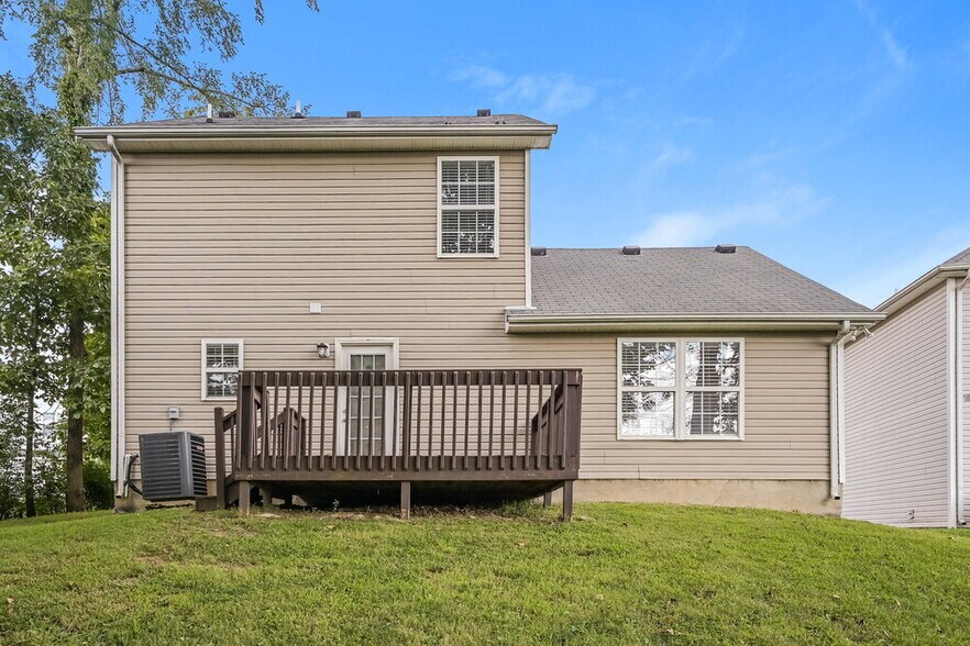 Building Photo - 8632 Lawson Dr