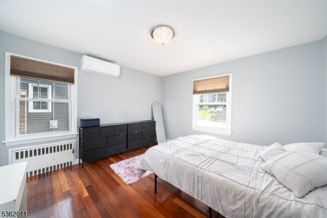 Building Photo - 68 Derwent Ave