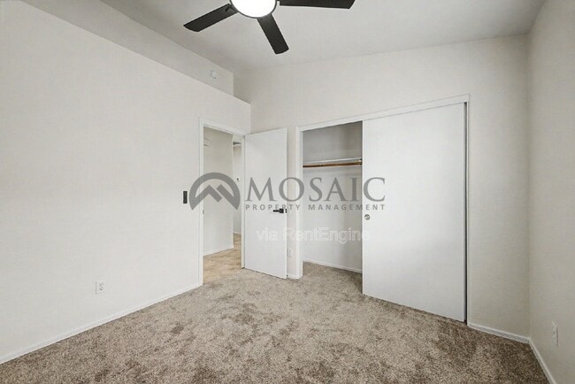 Building Photo - 1894 E Palomino Dr