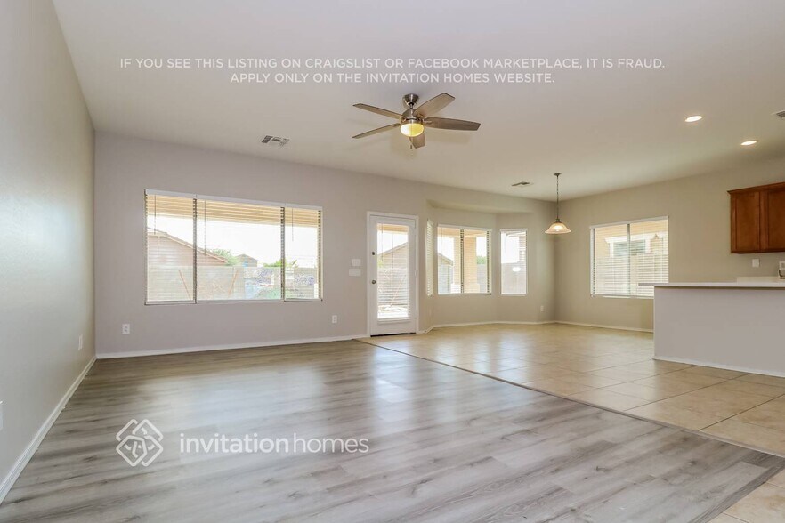 Building Photo - 12175 W Mountain View Dr