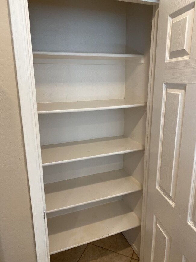 Building Photo - ELEGANCE WITH ALL THE UPGRADES!!!