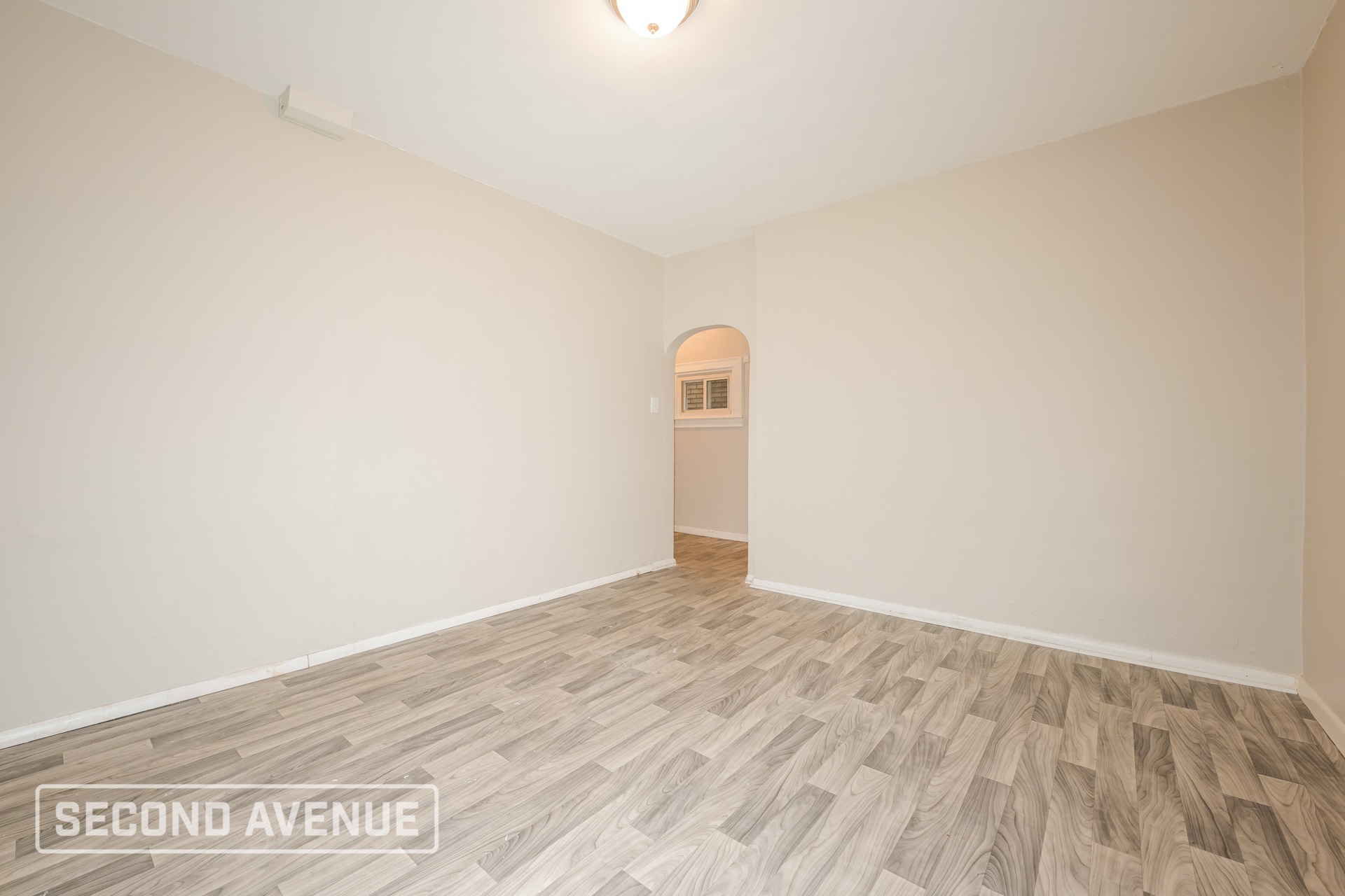 Building Photo - 7645 Highland Ave