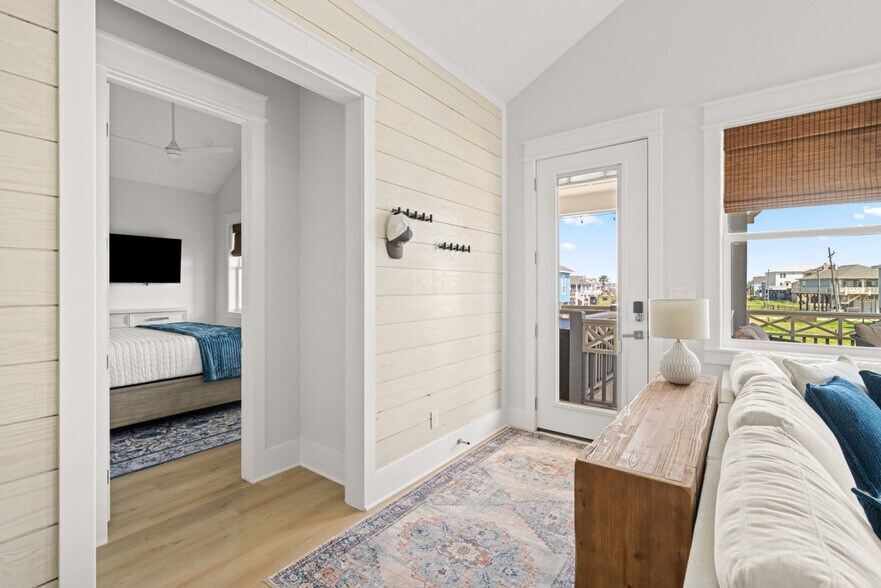 Building Photo - 867 Bowers Ln