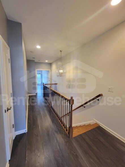Building Photo - 2671 Rivers Edge Dr NE