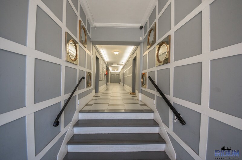 Building Photo - 471 Madison Ave