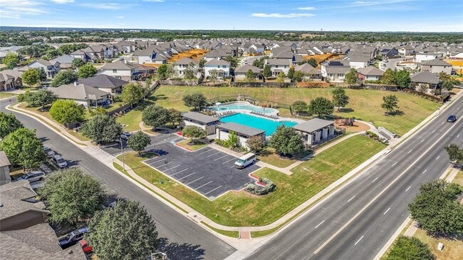 Building Photo - 412 Breccia Trl