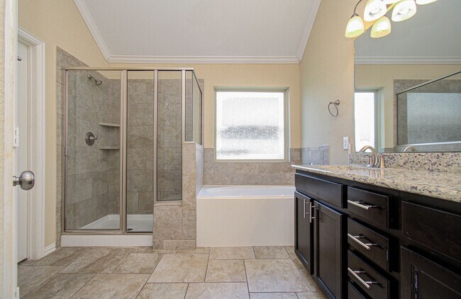 Building Photo - Spacious 4 Bed, 2 Bath Home Zoned to Tomball ISD