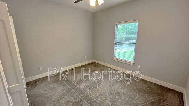 Building Photo - 3 Mallow Ln