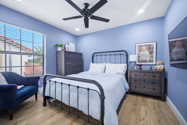 Building Photo - 7798 La Mirada Dr