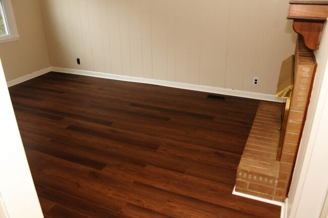 Building Photo - 209 East Ave