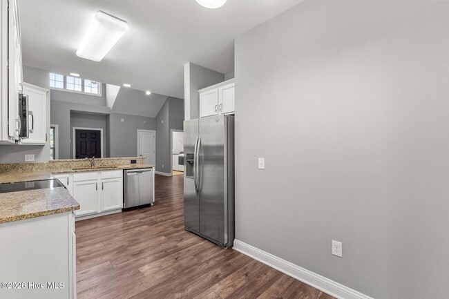 Building Photo - 108 Cypress Cir