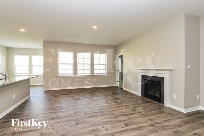 Building Photo - 353 Willowbrooke Way