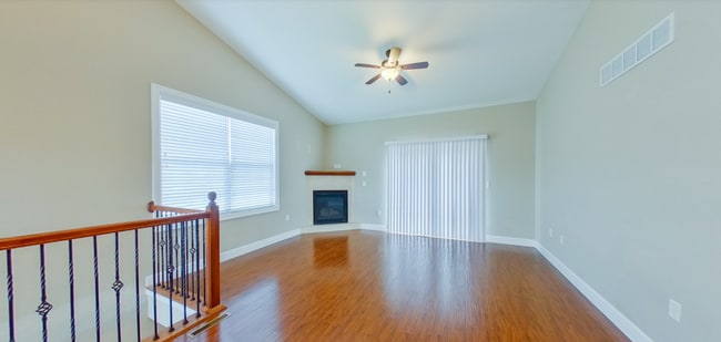 Building Photo - 2126 Little Kitten Ave