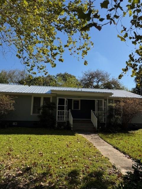 Building Photo - 5115 Woodview Ave