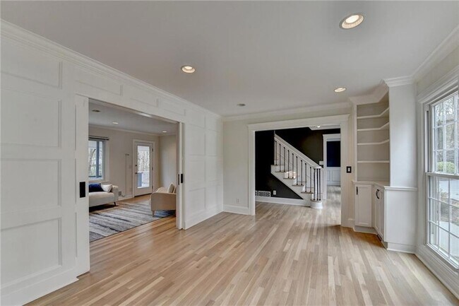 Building Photo - 3914 Granger Dr