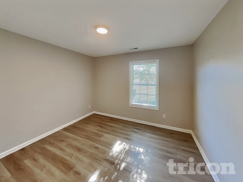 Building Photo - 7029 Bridgewater Dr