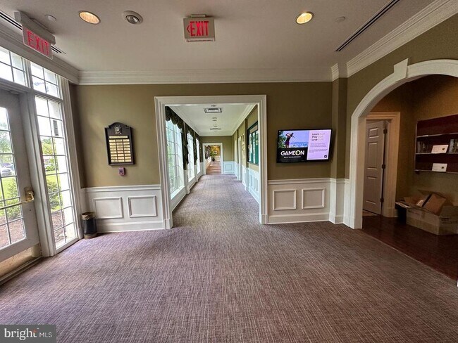 Building Photo - 43395 Briar Creek Terrace