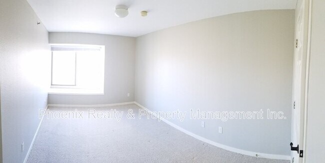 Building Photo - 33 S Boulder Cir