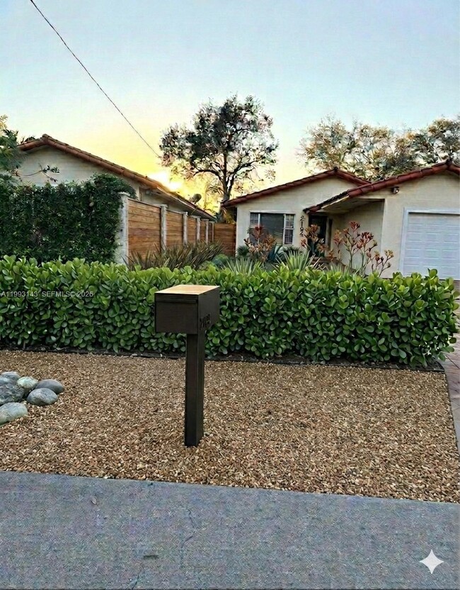 Building Photo - 2194 SW 57th Ct