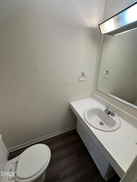 Building Photo - 2365 Champion Ct