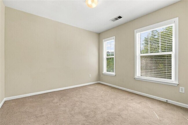 Building Photo - 217 16th St NW