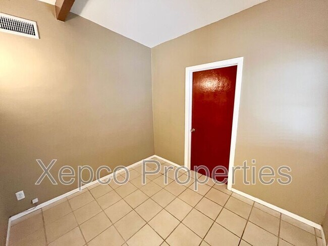 Building Photo - 4019 Cll San Raphael