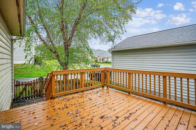 Building Photo - 9305 Sumner Lake Blvd