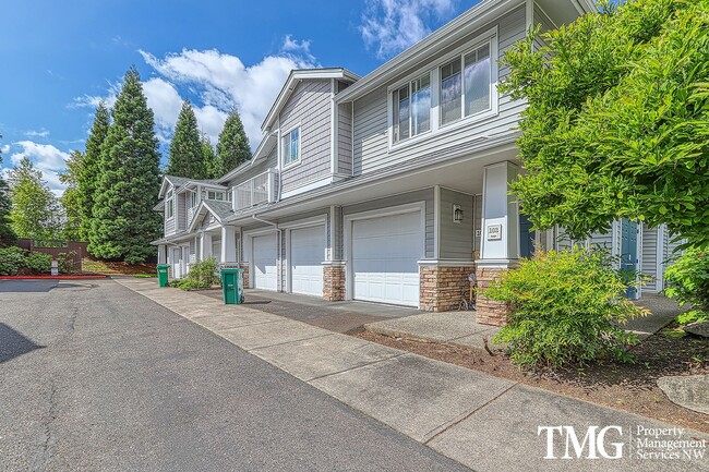 Building Photo - 2br/2ba single level condo with garage & W/D near Nike / Intel / St. Vincent Hospital  **MOVE IN ...