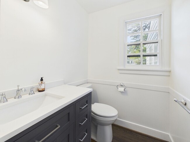 Building Photo - 1602 Harborough Rd