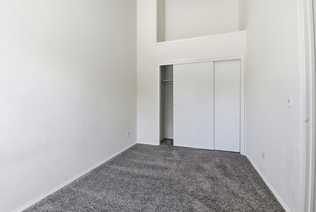 Building Photo - 5041 Garrison St