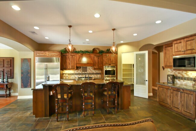 Building Photo - 81075 Giacomo Way
