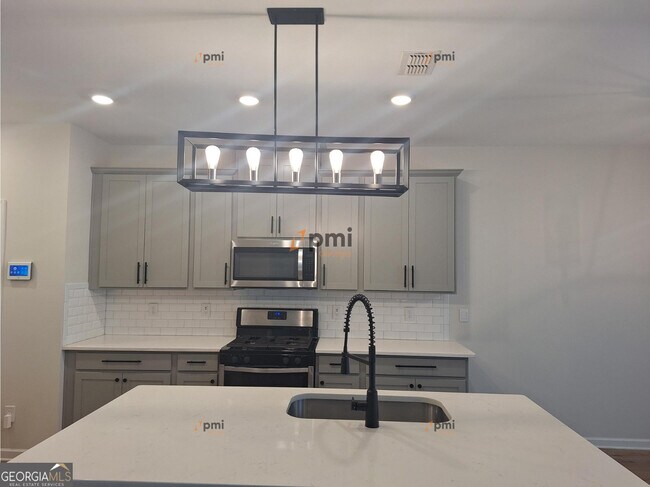 Building Photo - 4644 Piston Jct SW
