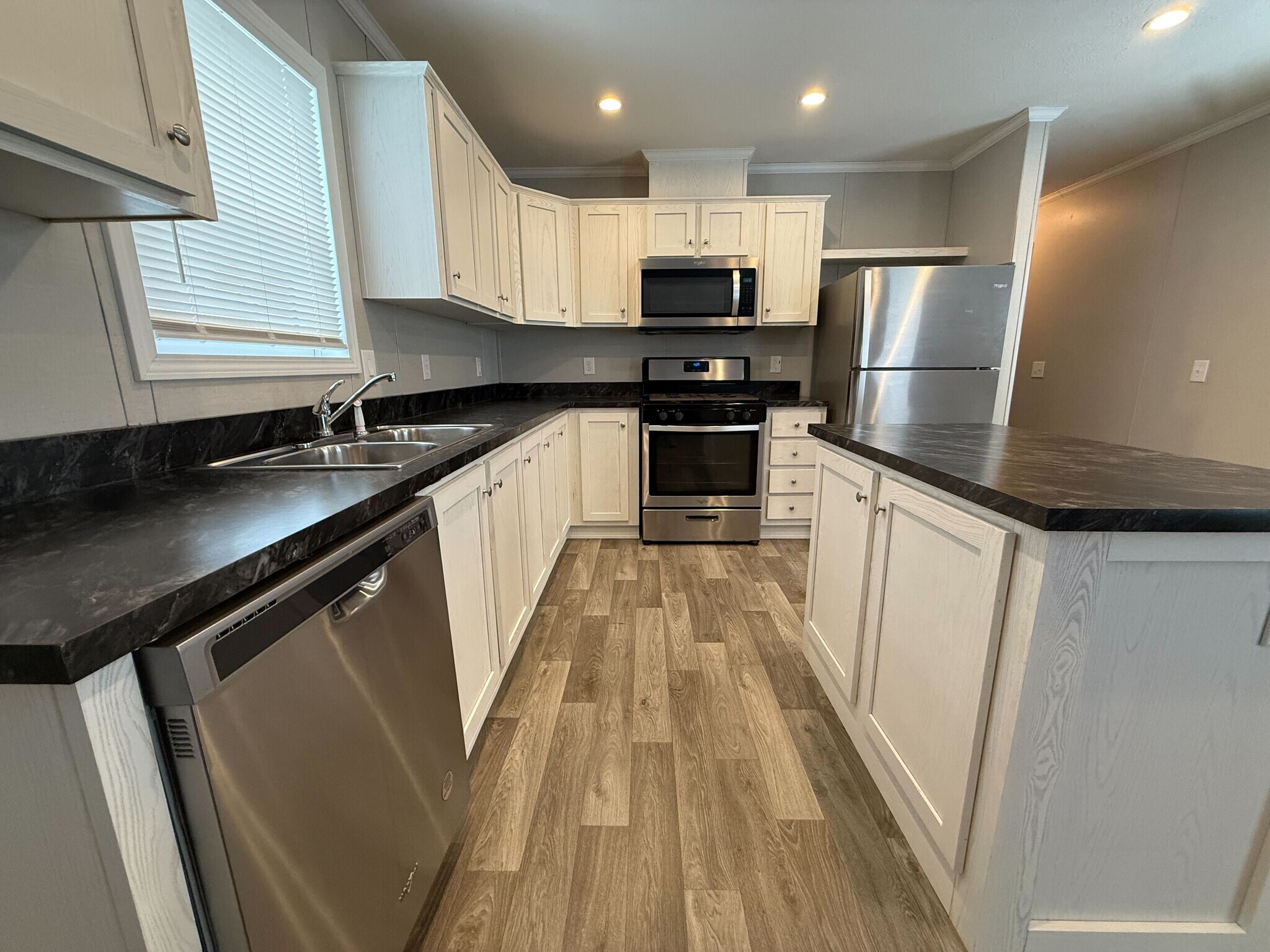 Building Photo - 12230 St Michel Ave