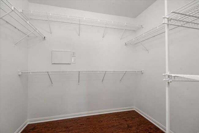 Building Photo - 6023 Barany Ct