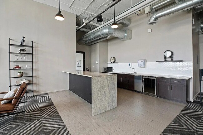 Building Photo - 2300 S Michigan Ave