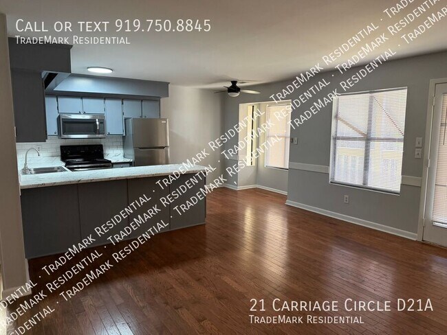 Building Photo - 21 Carriage Cir