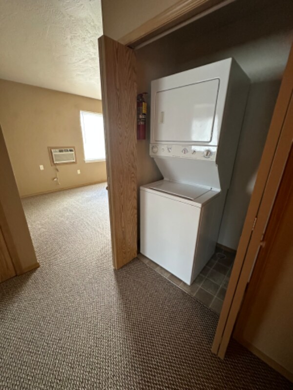 Building Photo - 39 Appleway Dr