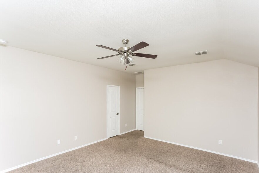 Building Photo - 14409 Mainstay Way