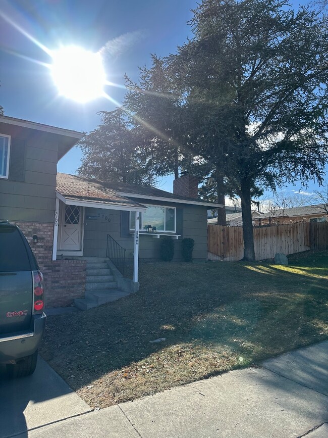 Building Photo - 2700 Scholl Dr