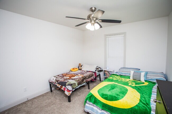 Building Photo - Wonderful 4/2 in Iron Horse in Wolfforth!