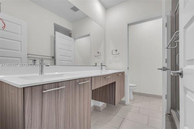 Building Photo - 8363 NW 41st St